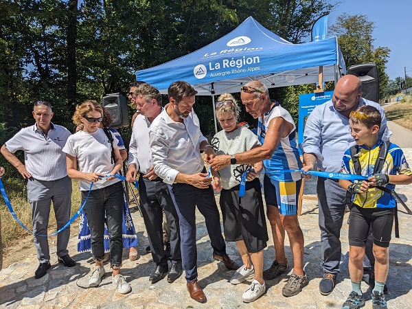 inauguration via 5 lacs AURA
